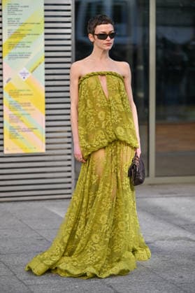 PFW Zimmermann Outside Arrivals Guest arriving at the Zimmermann show during Fashion Week in Paris, France on March 9, 2026. Photo by Julien Reynaud APS-Medias ABACAPRESS.COM Paris France  Copyright: xReynaudxJulien APS-Medias ABACAx