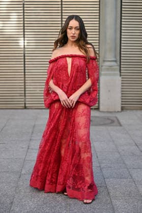 PFW Zimmermann Outside Arrivals Alycia Debnam Carey arriving at the Zimmermann show during Fashion Week in Paris, France on March 9, 2026. Photo by Julien Reynaud APS-Medias ABACAPRESS.COM Paris France  Copyright: xReynaudxJulien APS-Medias ABACAx