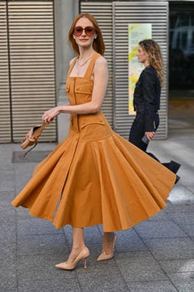 PFW Zimmermann Outside Arrivals Guest arriving at the Zimmermann show during Fashion Week in Paris, France on March 9, 2026. Photo by Julien Reynaud APS-Medias ABACAPRESS.COM Paris France  Copyright: xReynaudxJulien APS-Medias ABACAx