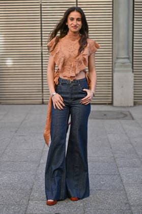 PFW Zimmermann Outside Arrivals Thais Alessandrin arriving at the Zimmermann show during Fashion Week in Paris, France on March 9, 2026. Photo by Julien Reynaud APS-Medias ABACAPRESS.COM Paris France  Copyright: xReynaudxJulien APS-Medias ABACAx