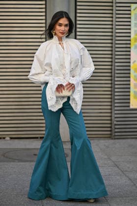 PFW Zimmermann Outside Arrivals Pia Wurtzbach arriving at the Zimmermann show during Fashion Week in Paris, France on March 9, 2026. Photo by Julien Reynaud APS-Medias ABACAPRESS.COM Paris France  Copyright: xReynaudxJulien APS-Medias ABACAx