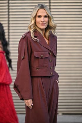 PFW Zimmermann Outside Arrivals Molly Sims arriving at the Zimmermann show during Fashion Week in Paris, France on March 9, 2026. Photo by Julien Reynaud APS-Medias ABACAPRESS.COM Paris France  Copyright: xReynaudxJulien APS-Medias ABACAx