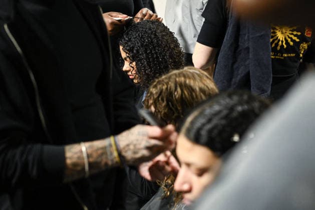 PFW - Backstage of Shiatzy Chen Runway in Paris FA Models get prepared before the runway for the Shiatzy Chen collection as part of Paris Fashion Week in Paris, on March 9, 2026. Photo by Firas Abdullah ABACAPRESS.COM Paris Ile-de-France France  Copyright: xAbdullahxFiras ABACAx