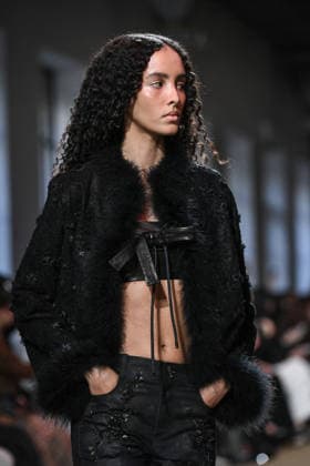 PFW - Shiatzy Chen Runway in Paris FA A model walks the runway for the Shiatzy Chen collection as part of Paris Fashion Week in Paris, on March 9, 2026. Photo by Firas Abdullah ABACAPRESS.COM Paris Ile-de-France France  Copyright: xAbdullahxFiras ABACAx