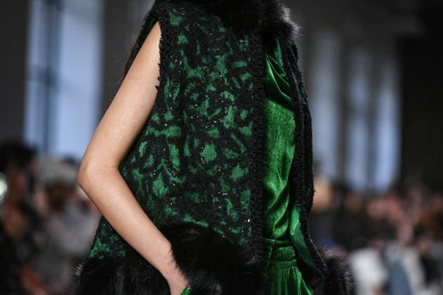 PFW - Shiatzy Chen Runway in Paris FA A model walks the runway for the Shiatzy Chen collection as part of Paris Fashion Week in Paris, on March 9, 2026. Photo by Firas Abdullah ABACAPRESS.COM Paris Ile-de-France France  Copyright: xAbdullahxFiras ABACAx