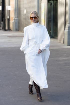 Poppy Delevingne Zimmermann Fashion Show Woman Ready to Wear Fall Winter 2026 2027 Collection at Carreau du Temple during Paris Fashion Week, on March 9th, 2026 Florian Lavielle Bestimage Zimmermann Fashion Show Woman Ready to Wear Fall Winter 2026 2027 Collection, during Paris Fashion Week, on March 9th, 2026 Paris France  Copyright: xFlorianxLaviellex xBestimagexFlorianxLaviellex xBestimagex