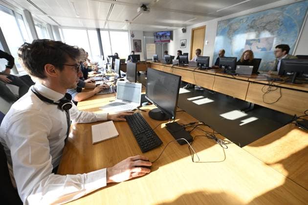 King Philippe visits the Crisis Centre of the SPF-FOD BRUSSELS, BELGIUM - MARCH 09 : King Philippe visits the Crisis Centre of the SPF-FOD. Foreign Affairs to facilitate the registration of Belgian real estate in Moyen-Orient and to contribute to the return of new partners and cooperation with Belgian diplomatic posts and defense services. During your visit, you will be informed about the current situation in the consular situation and the developments in the region regarding your geographic plan. It is accompanied by Maxime Prevot (Minister for Foreign Affairs) on March 9, 2026 in Brussels, Belgium, 09 03 2026 Brussels Belgium  Copyright: xDidierxLebrunx