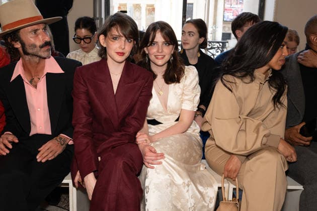 PFW - Gabriela Hearst Front Row Olivia Isacson and Mia Isacson attend the Gabriela Hearst Winter 2026-2027 show as part of Paris Fashion Week on March 9, 2026 at Petit Palais in Paris, France. Photo by Laurent Zabulon ABACAPRESS.COM Paris France  Copyright: xZabulonxLaurent ABACAx
