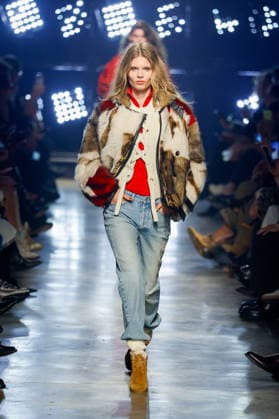 Isabel Marant Womenswear Collection Prêt à Porter Automne Hiver 2026 2027 show as part of Paris Fashion Week PFW , à Paris, France, le 5 mars 2026 Bestimage Runway during the Isabel Marant Womenswear Fall Winter 2026 2027 show as part of Paris Fashion Week on March 05, 2026 in Paris, France Paris France  Copyright: xAgencex xBestimagexAgencex xBestimagex