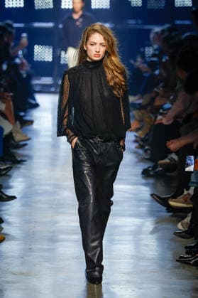Isabel Marant Womenswear Collection Prêt à Porter Automne Hiver 2026 2027 show as part of Paris Fashion Week PFW , à Paris, France, le 5 mars 2026 Bestimage Runway during the Isabel Marant Womenswear Fall Winter 2026 2027 show as part of Paris Fashion Week on March 05, 2026 in Paris, France Paris France  Copyright: xAgencex xBestimagexAgencex xBestimagex