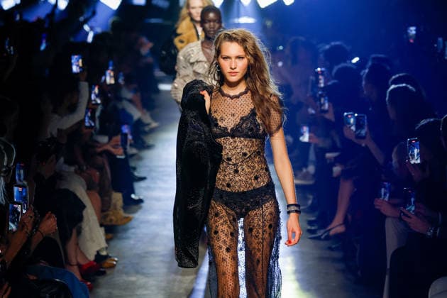 Isabel Marant Womenswear Collection Prêt à Porter Automne Hiver 2026 2027 show as part of Paris Fashion Week PFW , à Paris, France, le 5 mars 2026 Bestimage Runway during the Isabel Marant Womenswear Fall Winter 2026 2027 show as part of Paris Fashion Week on March 05, 2026 in Paris, France Paris France  Copyright: xAgencex xBestimagexAgencex xBestimagex