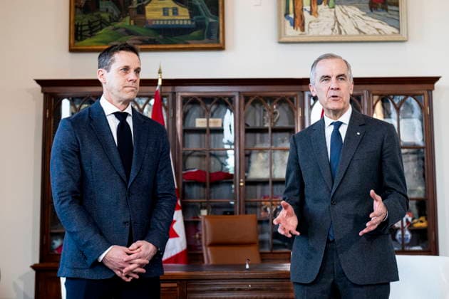 March 9, 2026, Ottawa, On, Canada: Prime Minister Mark Carney, right, speaks as he meets with Premier of Prince Edward Island Rob Lantz in his office in Ottawa on Monday, March 9, 2026. Ottawa Canada  - ZUMAc35_ 20260309_zaf_c35_003 Copyright: xSpencerxColbyx