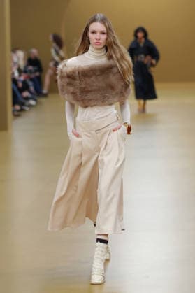 PFW - Zimmermann Runway A model walks the runway during the Zimmermann Womenswear Fall Winter 2026-2027 show as part of Paris Fashion Week on March 9, 2026 in Paris, France. Photo by Alain Gil Gonzalez ABACAPRESS.COM Paris France  Copyright: xGonzalezxAlain-Gil ABACAx
