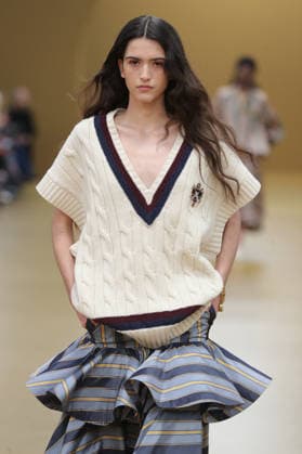 PFW - Zimmermann Runway A model walks the runway during the Zimmermann Womenswear Fall Winter 2026-2027 show as part of Paris Fashion Week on March 9, 2026 in Paris, France. Photo by Alain Gil Gonzalez ABACAPRESS.COM Paris France  Copyright: xGonzalezxAlain-Gil ABACAx