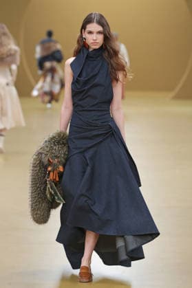 PFW - Zimmermann Runway A model walks the runway during the Zimmermann Womenswear Fall Winter 2026-2027 show as part of Paris Fashion Week on March 9, 2026 in Paris, France. Photo by Alain Gil Gonzalez ABACAPRESS.COM Paris France  Copyright: xGonzalezxAlain-Gil ABACAx