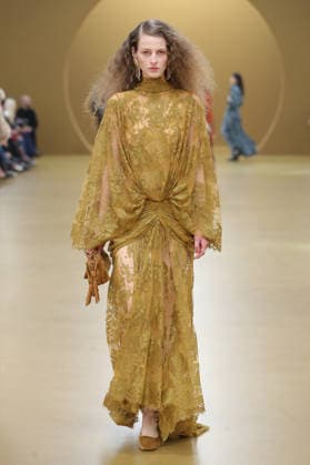 PFW - Zimmermann Runway A model walks the runway during the Zimmermann Womenswear Fall Winter 2026-2027 show as part of Paris Fashion Week on March 9, 2026 in Paris, France. Photo by Alain Gil Gonzalez ABACAPRESS.COM Paris France  Copyright: xGonzalezxAlain-Gil ABACAx