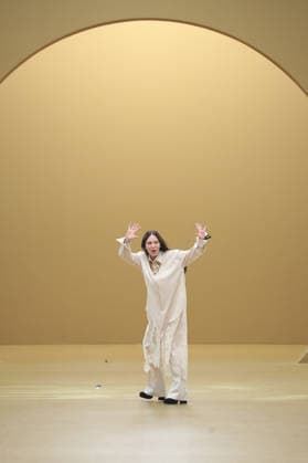 PFW - Zimmermann Runway A model walks the runway during the Zimmermann Womenswear Fall Winter 2026-2027 show as part of Paris Fashion Week on March 9, 2026 in Paris, France. Photo by Alain Gil Gonzalez ABACAPRESS.COM Paris France  Copyright: xGonzalezxAlain-Gil ABACAx