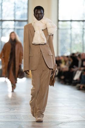 PFW - Gabriela Hearst Runway LZ A model walks the runway during the Gabriela Hearst Winter 2026-2027 show as part of Paris Fashion Week on March 09, 2026 at Petit Palais in Paris, France. Photo by Laurent Zabulon ABACAPRESS.COM  Copyright: xZabulonxLaurent ABACAx