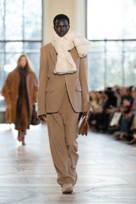 PFW - Gabriela Hearst Runway LZ A model walks the runway during the Gabriela Hearst Winter 2026-2027 show as part of Paris Fashion Week on March 09, 2026 at Petit Palais in Paris, France. Photo by Laurent Zabulon ABACAPRESS.COM  Copyright: xZabulonxLaurent ABACAx