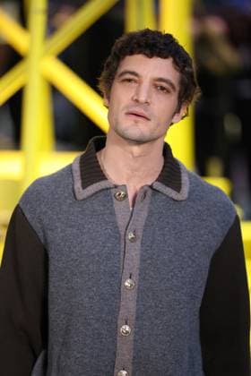 PFW - Chanel Photocall Niels Schneider pictured on photocall of Chanel Womenswear Fall Winter 2026-2027 show as part of Paris Fashion Week at Grand Palais, in Paris, France on March 9, 2026. Photo by Jerome Domine ABACAPRESS.COM Paris France  Copyright: xDominexJerome ABACAx
