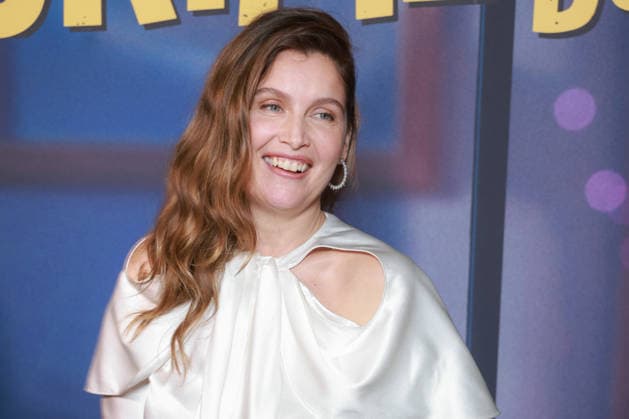 Crime Du 3eme Etage Premiere - Paris Laetitia Casta attends the photocall for the premiere of Crime Du 3eme Etage held at the Pathe Wepler in Paris, France on March 9, 2026. Photo by David Boyer ABACAPRESS.COM Paris France  Copyright: xBoyerxDavid ABACAx