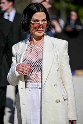 PFW Gabriela Hearst Outside Arrivals Debi Mazar arriving at the Gabriela Hearst show during Fashion Week in Paris, France on March 9, 2026. Photo by Julien Reynaud APS-Medias ABACAPRESS.COM Paris France  Copyright: xReynaudxJulien APS-Medias ABACAx