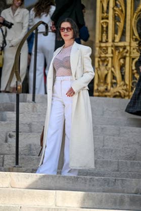 PFW Gabriela Hearst Outside Arrivals Debi Mazar arriving at the Gabriela Hearst show during Fashion Week in Paris, France on March 9, 2026. Photo by Julien Reynaud APS-Medias ABACAPRESS.COM Paris France  Copyright: xReynaudxJulien APS-Medias ABACAx