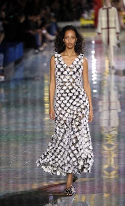 Chanel - Runway Paris Fashion Week - Womenswear Fall Winter 2026-2027 Chanel - Runway Paris Fashion Week - Womenswear Fall Winter 2026-2027  Copyright: xDKRx