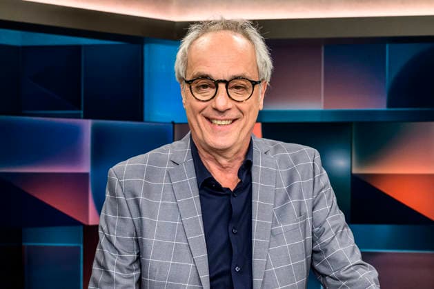 GER, Berlin, tough but fair Ð political talk show, TV, format, with host Louis Klamroth, Das Erste, pictured from left Christian Rach Top chef and podcaster ÒDreimal freie MeinungÓ Three Times Free Opinion , March 9, 2026 Copyright: HMBxMedia UwexKoch