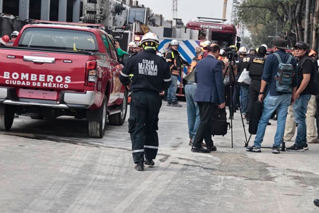 March 9, 2026, Mexico City, Cdmx, Mexico: A building damaged in the 2017 earthquake collapsed suddenly on Tlalpan Avenue in Mexico City. This building was used to handle labor disputes related to wrongful termination, among other government procedures. Confirmed reports indicate that two people were rescued, one alive and one deceased, but two more remain trapped. Rescue teams from all levels are on site working with canine units. Mexico City Mexico - ZUMAp204 20260309_zip_p204_013 Copyright: xJosuexPerezx
