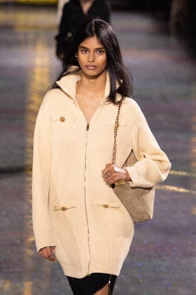 PFW - Chanel Runway LZ A model walks the runway during the Chanel Winter 2026-2027 show as part of Paris Fashion Week on March 09, 2026 at Grand Palais in Paris, France. Photo by Laurent Zabulon ABACAPRESS.COM  Copyright: xZabulonxLaurent ABACAx