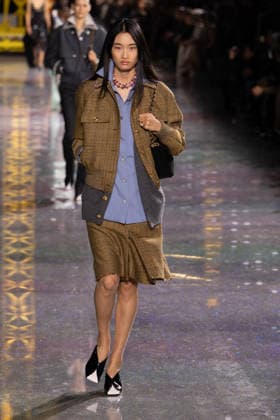 PFW - Chanel Runway LZ A model walks the runway during the Chanel Winter 2026-2027 show as part of Paris Fashion Week on March 09, 2026 at Grand Palais in Paris, France. Photo by Laurent Zabulon ABACAPRESS.COM  Copyright: xZabulonxLaurent ABACAx
