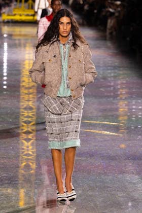 PFW - Chanel Runway LZ A model walks the runway during the Chanel Winter 2026-2027 show as part of Paris Fashion Week on March 09, 2026 at Grand Palais in Paris, France. Photo by Laurent Zabulon ABACAPRESS.COM  Copyright: xZabulonxLaurent ABACAx