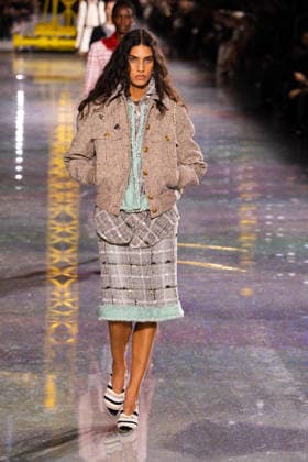 PFW - Chanel Runway LZ A model walks the runway during the Chanel Winter 2026-2027 show as part of Paris Fashion Week on March 09, 2026 at Grand Palais in Paris, France. Photo by Laurent Zabulon ABACAPRESS.COM  Copyright: xZabulonxLaurent ABACAx