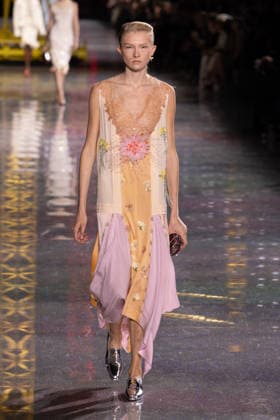 PFW - Chanel Runway LZ A model walks the runway during the Chanel Winter 2026-2027 show as part of Paris Fashion Week on March 09, 2026 at Grand Palais in Paris, France. Photo by Laurent Zabulon ABACAPRESS.COM  Copyright: xZabulonxLaurent ABACAx