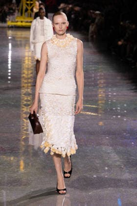 PFW - Chanel Runway LZ Alex Consani walks the runway during the Chanel Winter 2026-2027 show as part of Paris Fashion Week on March 09, 2026 at Grand Palais in Paris, France. Photo by Laurent Zabulon ABACAPRESS.COM Paris  Copyright: xZabulonxLaurent ABACAx