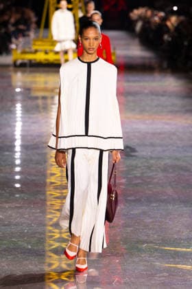 PFW - Chanel Runway LZ Elodie Guipaud walks the runway during the Chanel Winter 2026-2027 show as part of Paris Fashion Week on March 09, 2026 at Grand Palais in Paris, France. Photo by Laurent Zabulon ABACAPRESS.COM Paris  Copyright: xZabulonxLaurent ABACAx