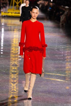PFW - Chanel Runway LZ Vika Evseeva walks the runway during the Chanel Winter 2026-2027 show as part of Paris Fashion Week on March 09, 2026 at Grand Palais in Paris, France. Photo by Laurent Zabulon ABACAPRESS.COM Paris  Copyright: xZabulonxLaurent ABACAx