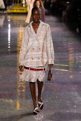 PFW - Chanel Runway LZ A model walks the runway during the Chanel Winter 2026-2027 show as part of Paris Fashion Week on March 09, 2026 at Grand Palais in Paris, France. Photo by Laurent Zabulon ABACAPRESS.COM  Copyright: xZabulonxLaurent ABACAx