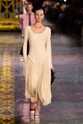PFW - Chanel Runway LZ Coline Leclere walks the runway during the Chanel Winter 2026-2027 show as part of Paris Fashion Week on March 09, 2026 at Grand Palais in Paris, France. Photo by Laurent Zabulon ABACAPRESS.COM Paris  Copyright: xZabulonxLaurent ABACAx