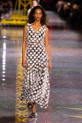 PFW - Chanel Runway LZ Mona Tougaard walks the runway during the Chanel Winter 2026-2027 show as part of Paris Fashion Week on March 09, 2026 at Grand Palais in Paris, France. Photo by Laurent Zabulon ABACAPRESS.COM Paris  Copyright: xZabulonxLaurent ABACAx