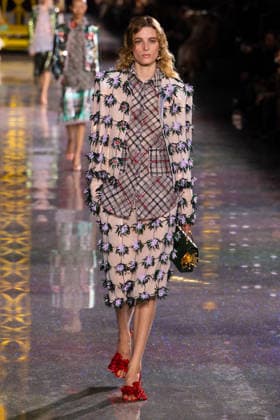 PFW - Chanel Runway LZ A model walks the runway during the Chanel Winter 2026-2027 show as part of Paris Fashion Week on March 09, 2026 at Grand Palais in Paris, France. Photo by Laurent Zabulon ABACAPRESS.COM  Copyright: xZabulonxLaurent ABACAx