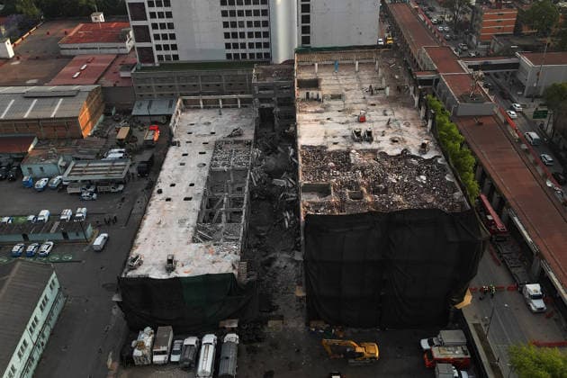 At least one dead, two still trapped after building collapses in Mexico City MEXICO CITY, MEXICO - MARCH 09: An aerial view of a partially collapsed building, leaving at least one person dead and two still trapped under the rubble, in Mexico City, Mexico on March 09, 2026. Rescue workers continue searching for people trapped in the building, which was undergoing demolition when the collapse occurred, while army and navy personnel secure the area. Daniel Cardenas Anadolu Mexico City Mexico. Editorial use only. Please get in touch for any other usage.  Copyright: x2026xAnadoluxDanielxCardenasx