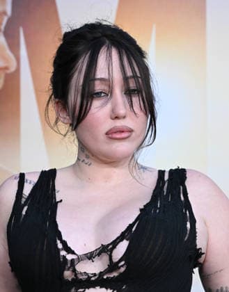 ˜Reminders of Him™ Premiere Noah Cyrus arriving to Universal Pictures premiere of Reminders of Him held at the Hollywood Legion Theater at Post 43 on March 09, 2026 in Los Angeles, CA. Los Angeles Hollywood Legion Theater at Post California USA Copyright: xLISAxOConnorx xAFF-USA.comx