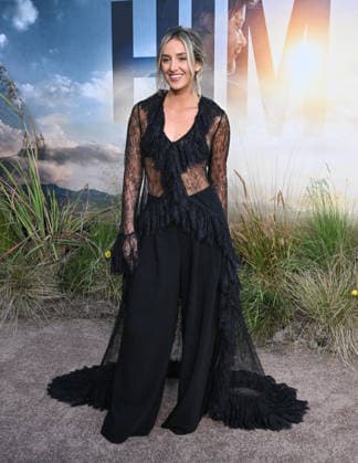 ˜Reminders of Him™ Premiere Lainey Wilson arriving to Universal Pictures premiere of Reminders of Him held at the Hollywood Legion Theater at Post 43 on March 09, 2026 in Los Angeles, CA. Los Angeles Hollywood Legion Theater at Post California USA Copyright: xLISAxOConnorx xAFF-USA.comx