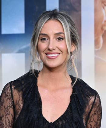 ˜Reminders of Him™ Premiere Lainey Wilson arriving to Universal Pictures premiere of Reminders of Him held at the Hollywood Legion Theater at Post 43 on March 09, 2026 in Los Angeles, CA. Los Angeles Hollywood Legion Theater at Post California USA Copyright: xLISAxOConnorx xAFF-USA.comx