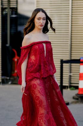 PFW - Zimmermann Street Style Street style, Alycia Debnam-Carey arriving at Zimmermann Fall-Winter 2026-2027 ready-to-wear show, held at the Carreau du Temple, Paris, France, on March 9th, 2026. Photo by Marie-Paola Bertrand-Hillion ABACAPRESS.COM  Copyright: xBertrand-HillionxMarie-Paola ABACAx