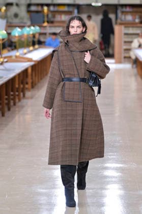 PFW - Time Runway A model walks the runway during the TIME Womenswear Fall Winter 2026-2027 show as part of Paris Fashion Week on March 09, 2026 in Paris, France. Photo by Jana Call me J ABACAPRESS.COM Paris France  Copyright: xJanaxCallxmexJ ABACAx