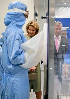 The King and Queen Visit The Province Of Antwerpen NIEL, BELGIUM - MARCH 10 : King Philippe and Queen Mathilde are visiting the province of Antwerp. Their visit starts at the Science Park of the University of Antwerp in Niel. This unique location offers innovative companies focusing on research in the health and environment sectors the opportunity to collaborate fully in a dynamic and inspiring ecosystem. The science park, an initiative of the Provincial Development Agency (POM) Antwerp, supports companies from start-ups to multinationals with optimal growth opportunities and possibilities for new partnerships. During their visit, the King and Queen will meet with various companies based on the site. They will be introduced to the educa  Copyright: xBertxVanxDenxBrouckex