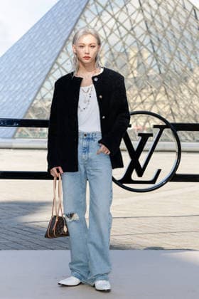 Lee Felix Yongbok at the photocall of Louis Vuitton Collection Femme Prêt à Porter Automne Hiver 2026 2027 fashion show during Paris Fashion Week on march 10 2026 Olivier Borde Bestimage Photocall of Louis Vuitton Women Ready to Wear Fall Winter 2026 2027 Collection fashion show, during Paris Fashion Week on march 10 2026 Paris France  Copyright: xOLIVIERxBORDEx xBESTIMAGExOLIVIERxBORDEx xBESTIMAGEx